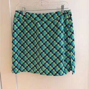 Izod Green, Blue and Black Geometric Skort